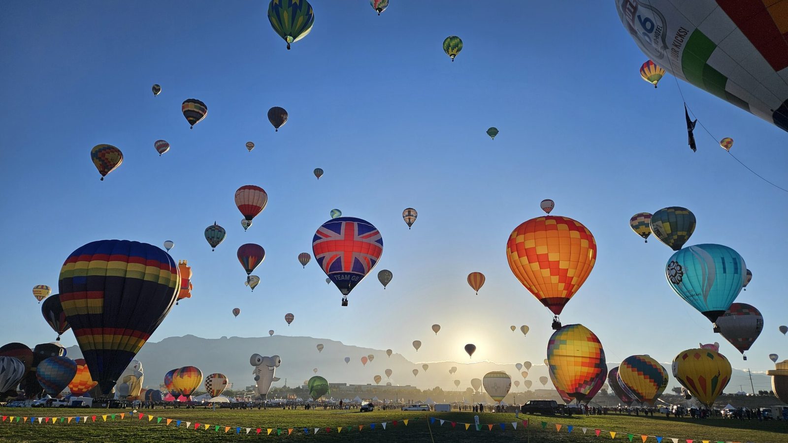Albuquerque International Balloon Fiesta — poster / official photo