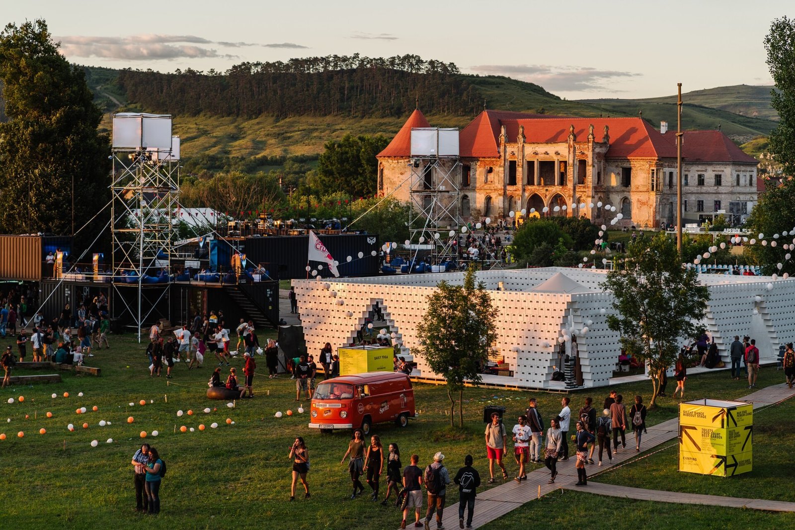 Electric Castle — affiche / photo officielle