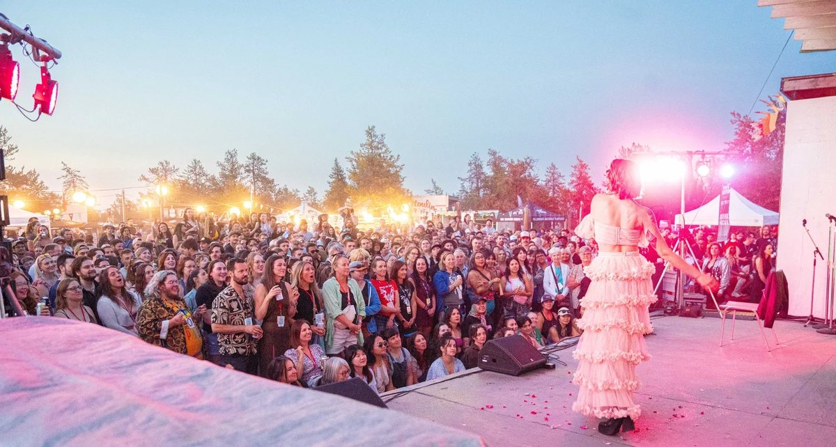 Folk On The Rocks, concerts on the Long Lake