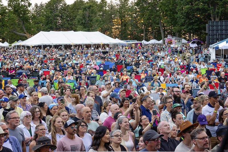 The crowd of the Mariposa Folk Festival at Tudhope Park, Orillia