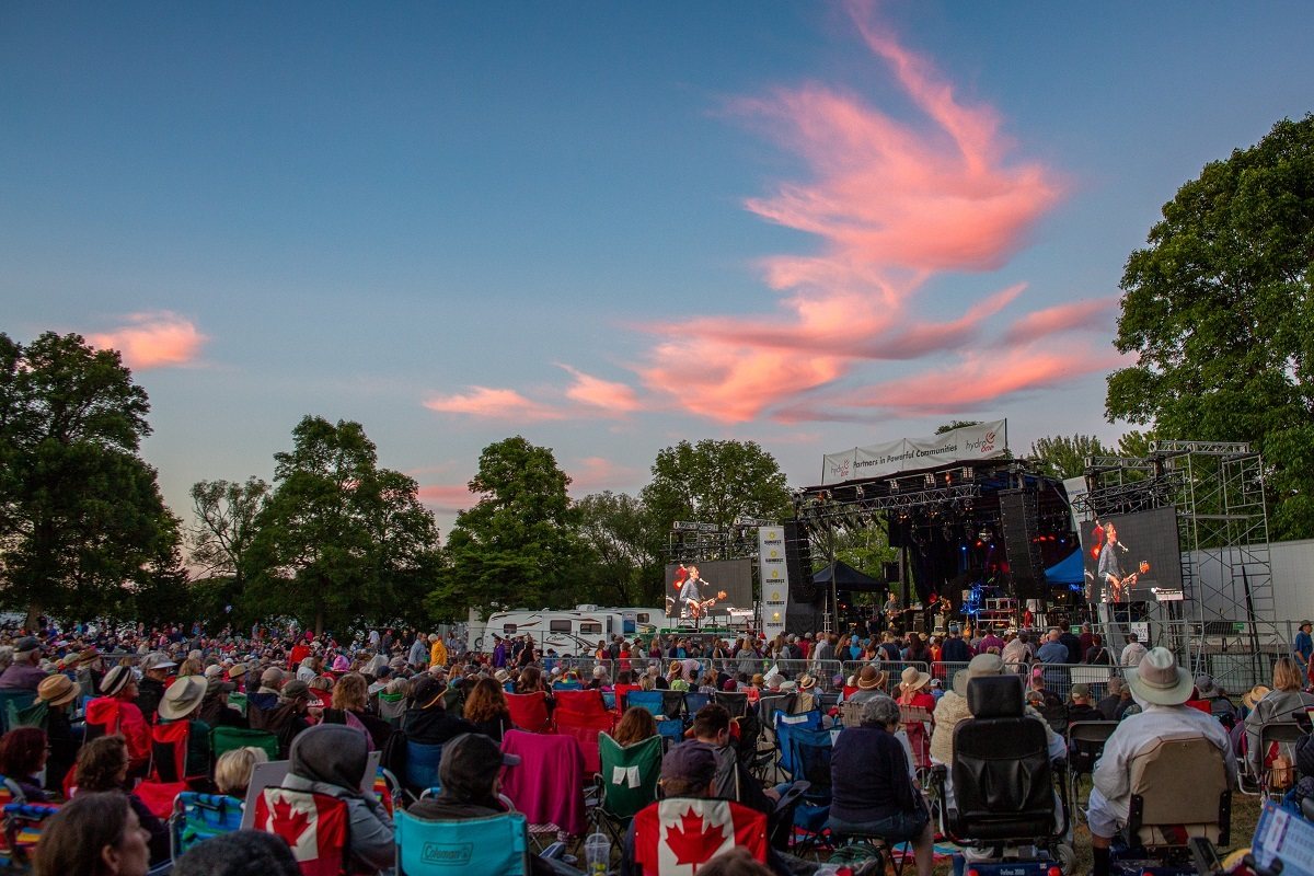 Mariposa Folk Festival in Tudhope Park