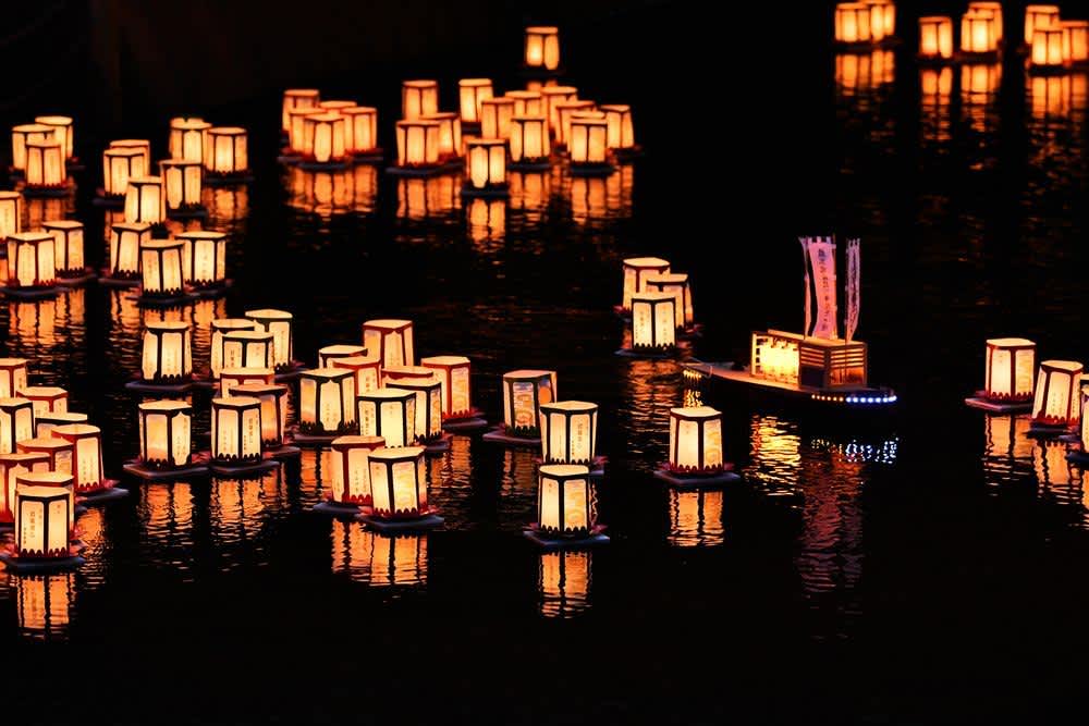 Obon — la fête bouddhiste des ancêtres — affiche / photo officielle