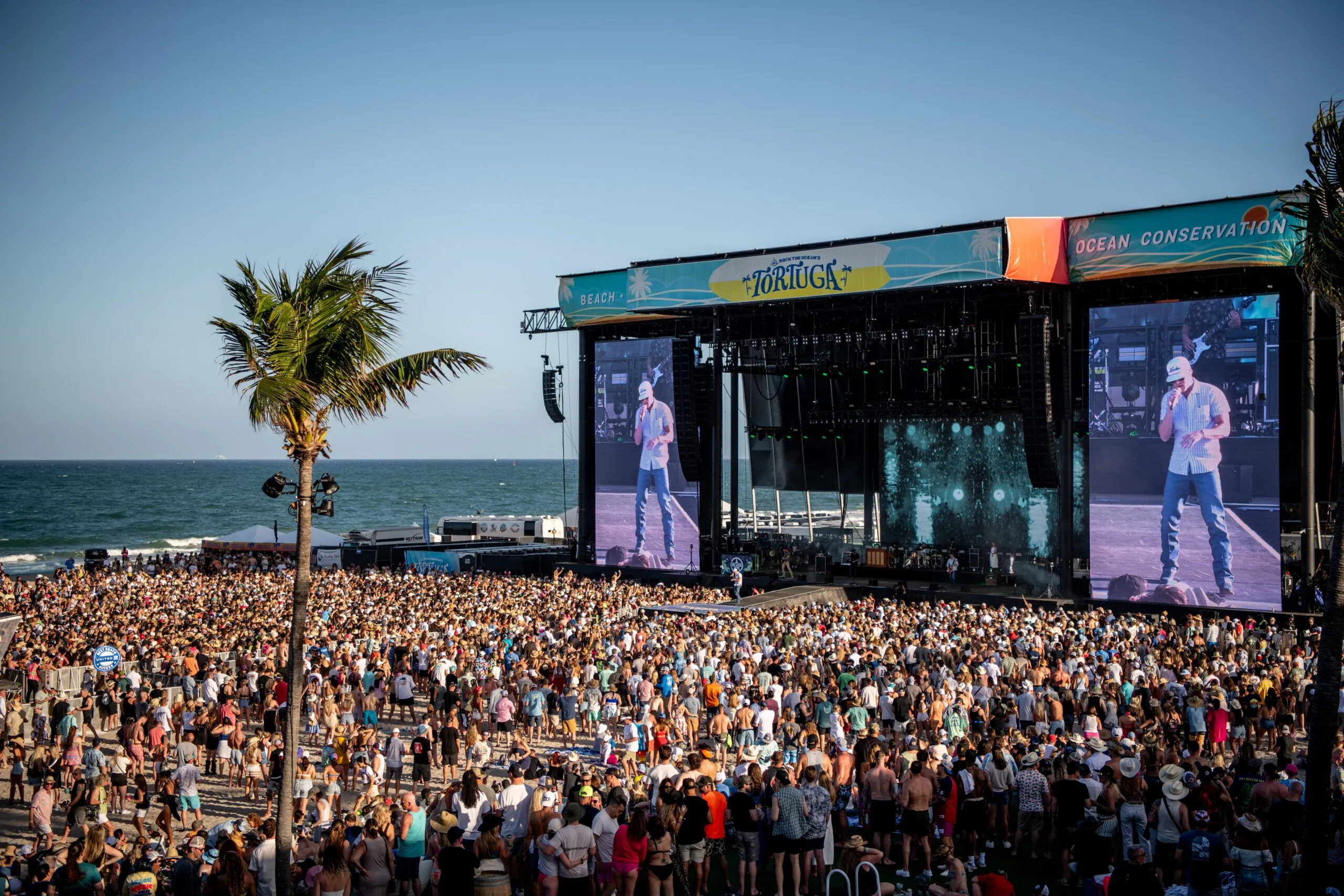 LE SABLE, LE COUNTRY ET UN RETOUR ATTENDU : TORTUGA DÉVOILE SA PROGRAMMATION 2027 À FORT LAUDERDALE !