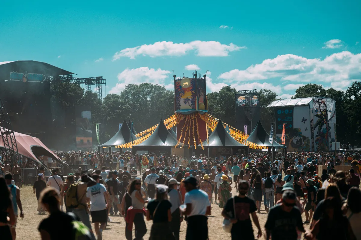 Les Vieilles Charrues — affiche / photo officielle