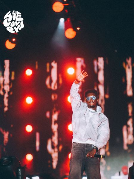 WeLovEya — On the big stage of the Amazon Square (© WeLovEya Festival)