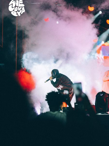 WeLovEya — On the big stage of the Amazon Square (© WeLovEya Festival)