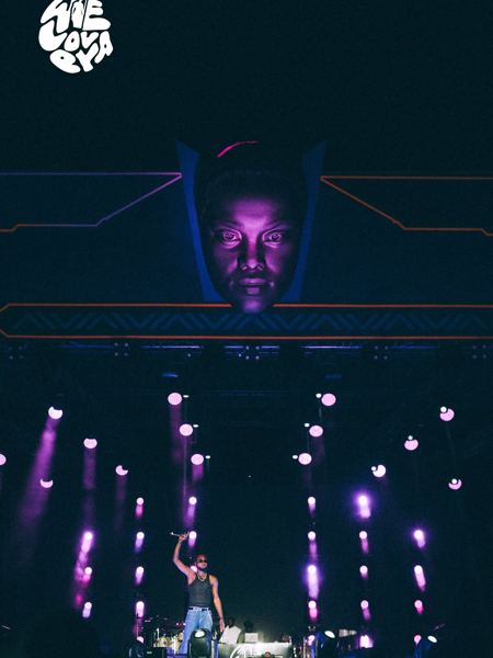 WeLovEya — On the big stage of the Amazon Square (© WeLovEya Festival)